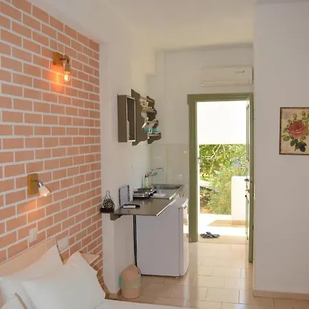 Anna George Studios Appartement Stafylos