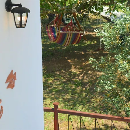 Anna George Studios Appartement Stafylos