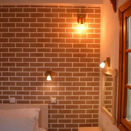 Anna George Studios Stafylos