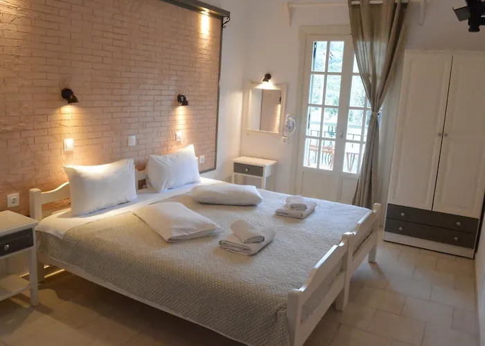 Anna George * סטפילוס