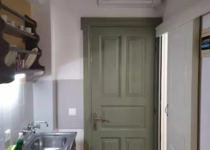 דירה Anna George