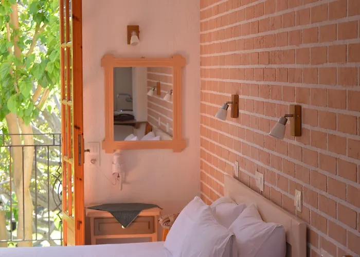 Anna George דירה *