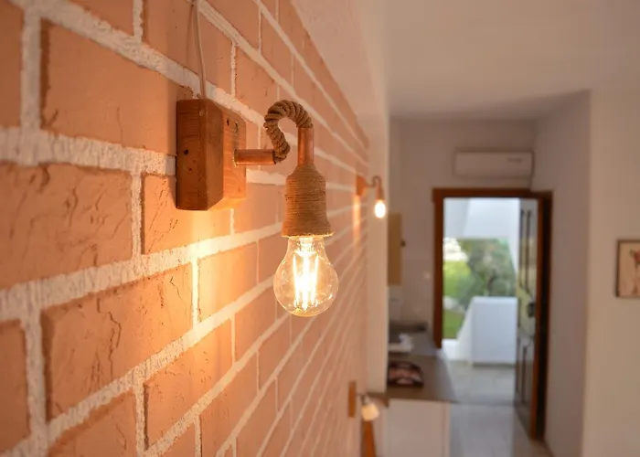 Anna George * סטפילוס