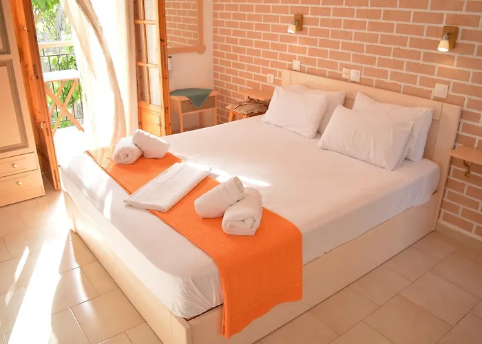 Anna George * סטפילוס